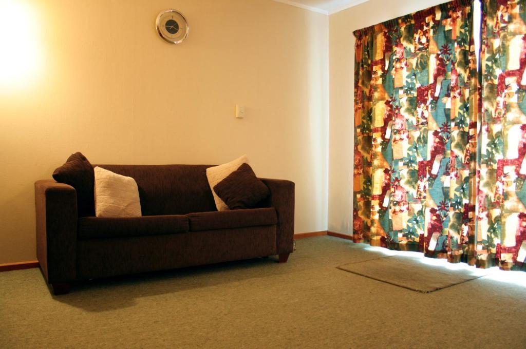 12 White Star Motel Timaru Room photo